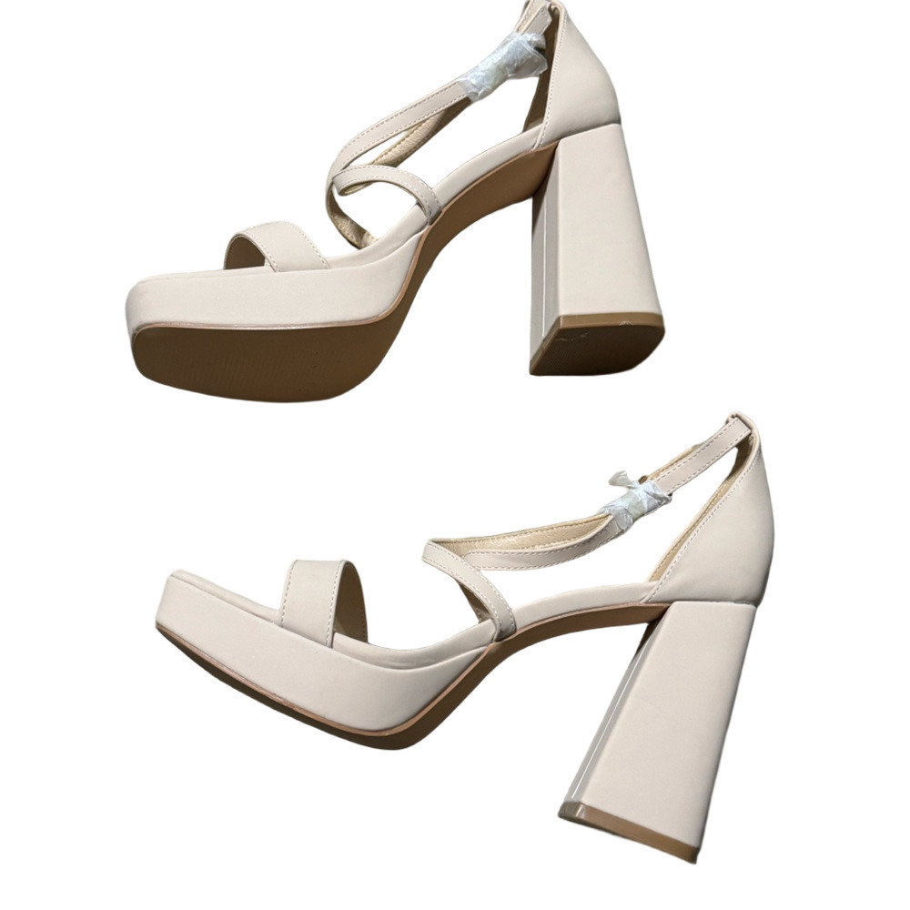 IDIFU Nude Block Heel Sandals - Picture 2 of 16
